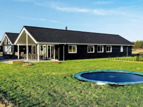 18 person holiday home in N rre Nebel
